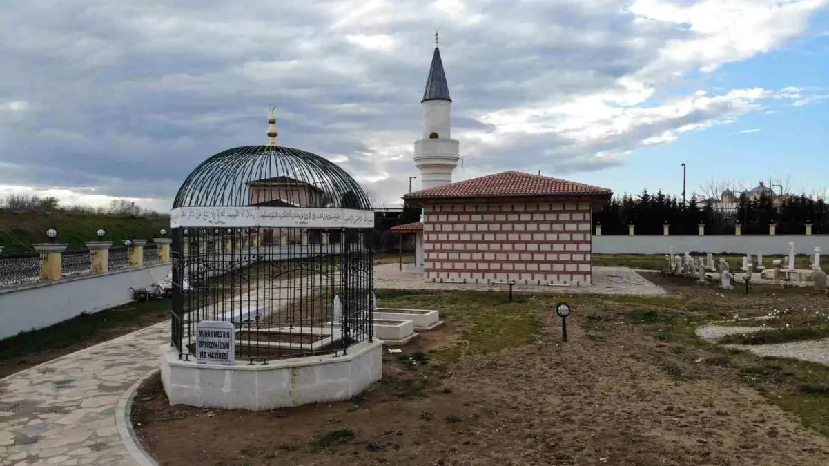 Edirne Belediyesi, Ramazan\'da Fatih Sultan Mehmed Han\'ın hocası ile hocasının eşine ait mezar ve türbeyi yıktı