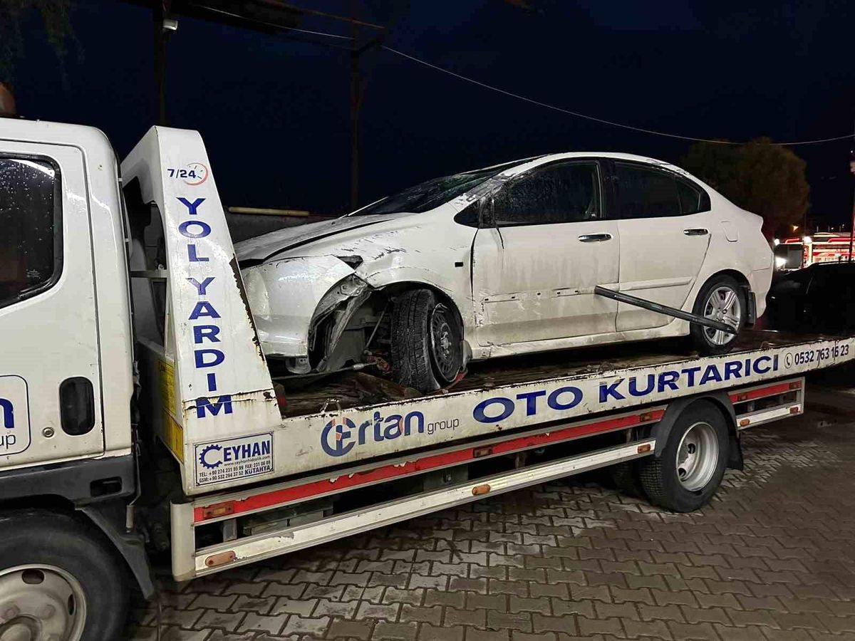 Elazığ\'da otomobil, tünel içerisinde takla attı