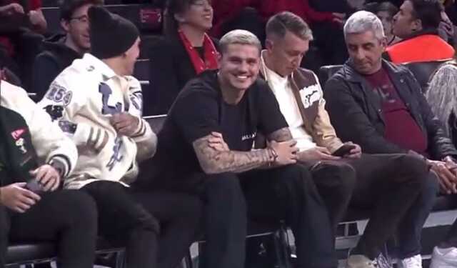 Galatasaray'ın basketbol maçına giden Icardi, tribünden duydukları sonrası kahkahalara boğuldu