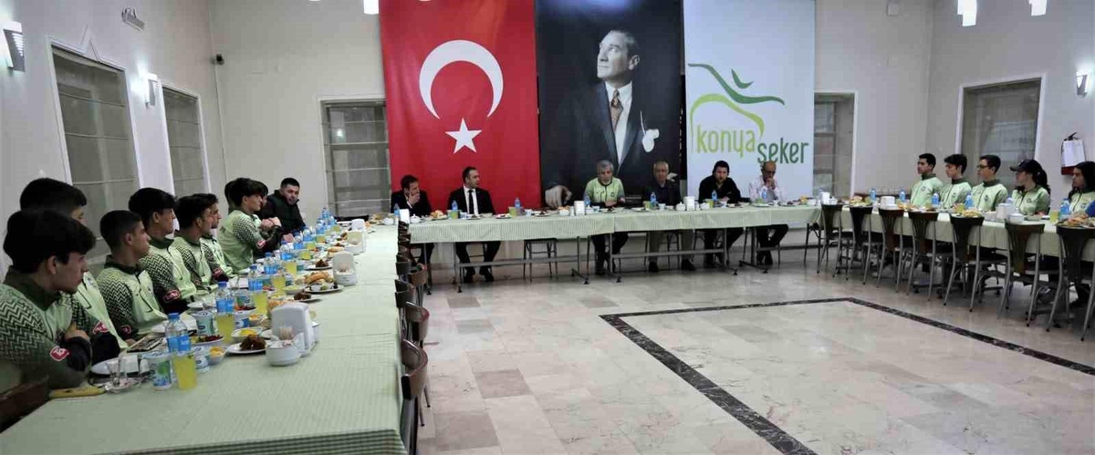 Konya\'nın oda başkanları genç sporcularla bir araya geldi