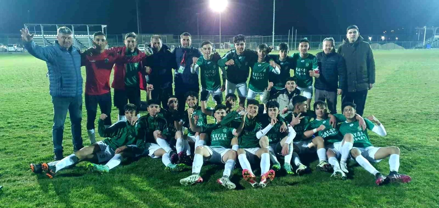 Şuhut Hisarspor U18\'de finale yükseldi