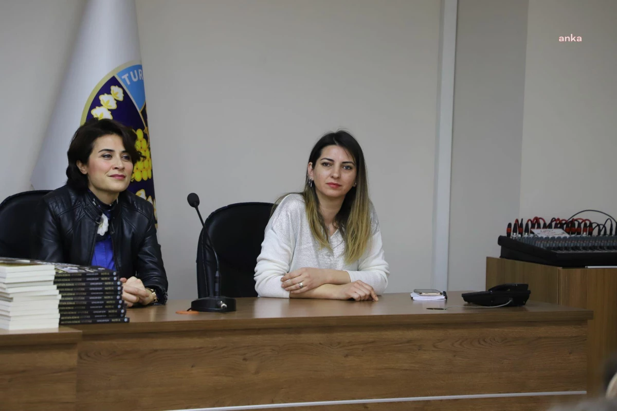 Turgutlu Belediye Başkanı Akın, İlkokul Öğrencilerine Yerel Yönetimler Hakkında Bilgi Verdi