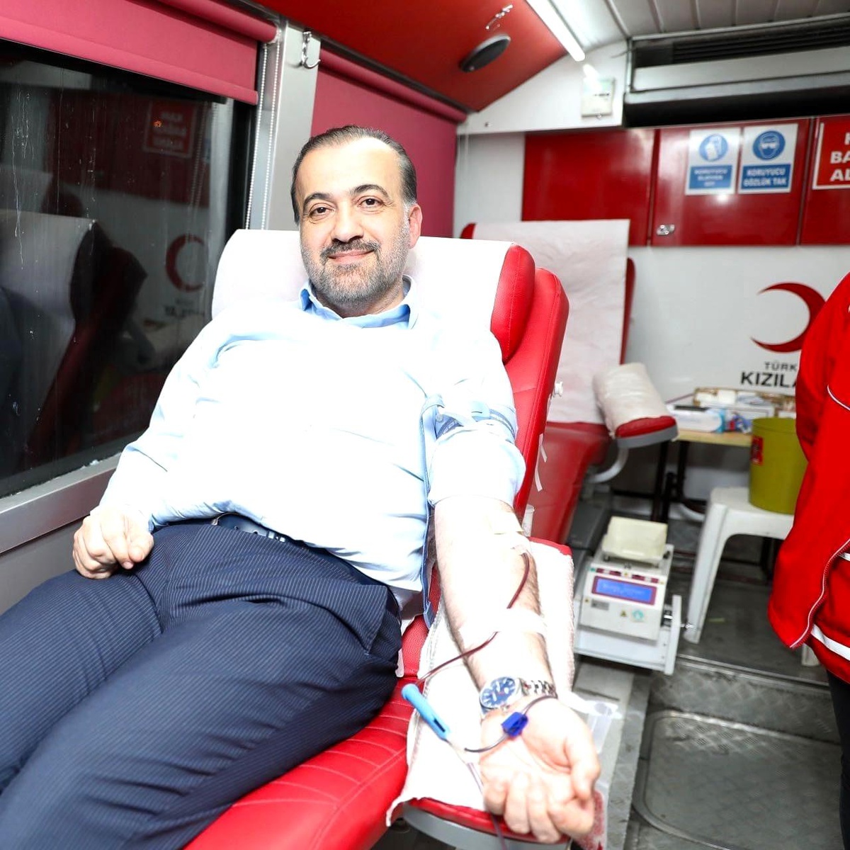 Başkan Talus kan bağışında bulundu: "Hayat kurtarmak senin kanında var"