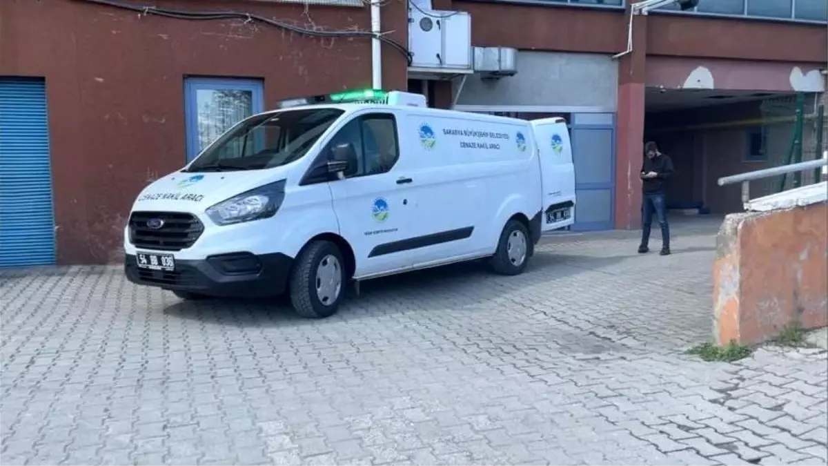 Boğazı kesik halde bulunan hemşirenin cenazesi memleketine gönderildi