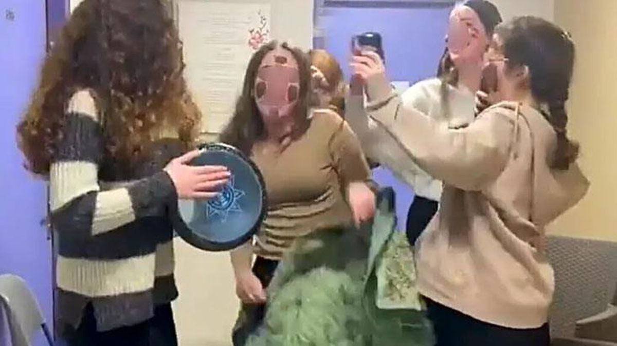 İsrail'de kız öğrencilerin ırkçı videosu tartışmaya yol açtı