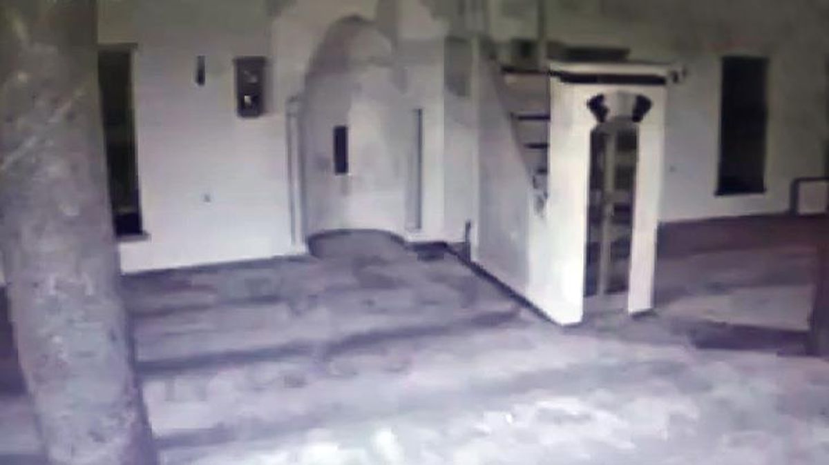 Kahramanmaraş depreminde 600 yıllık tarihi caminin yıkıldığı anlar kamerada