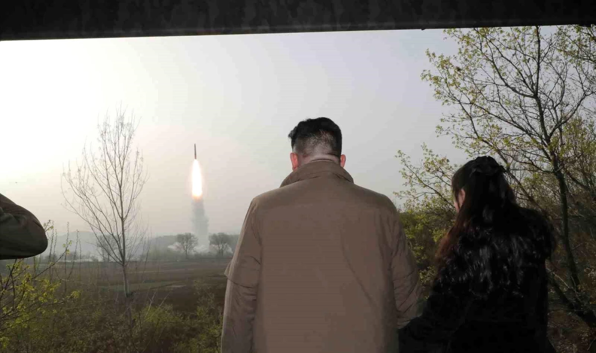 Kuzey Kore ilk kez katı yakıtlı kıtalararası balistik füze denediğini açıkladı