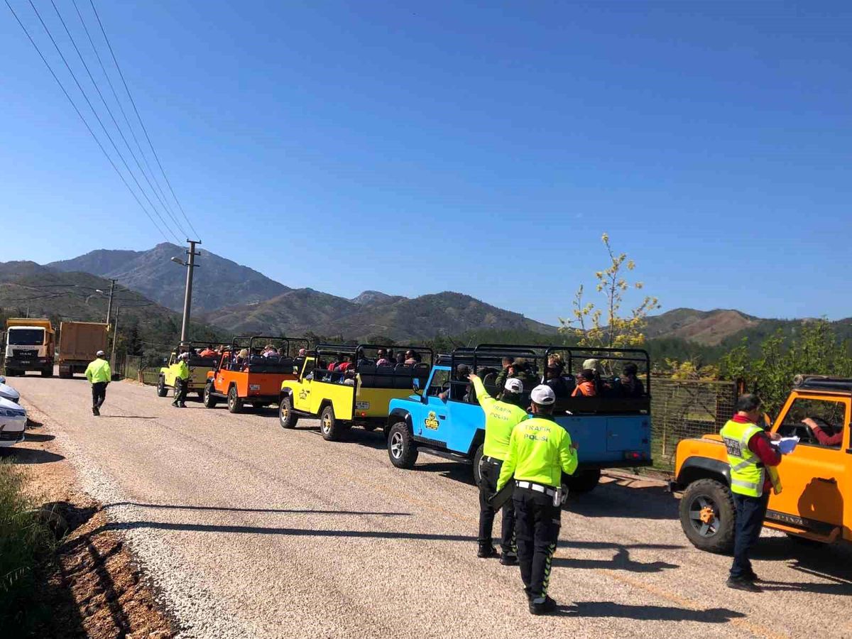 Marmaris\'te cip safariler denetlendi