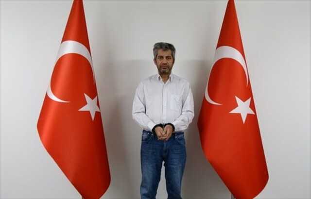 Son dakika! FETÖ'nün güncel finans yapılanmasında yer alan Mehmet Cintosun, MİT tarafından yurt dışında yakalandı Son dakika! FETÖ'nün güncel finans yapılanmasında yer alan Mehmet Cintosun, MİT tarafından yurt dışında yakalandı