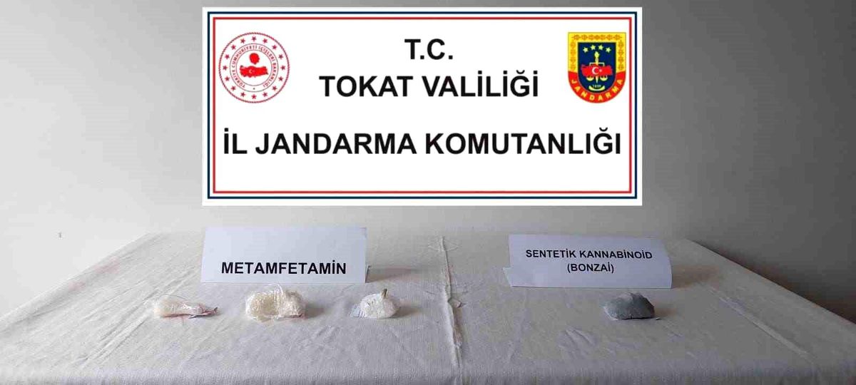 Tokat'ta arabada uyuşturucu yakalandı