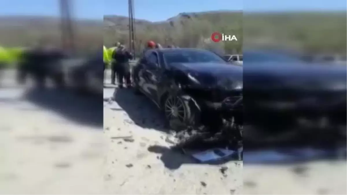 Amasya'da iki araç kafa kafaya çarpıştı: 7 yaralı