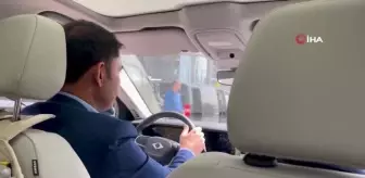 Bakan Kurum, Togg'un şoför koltuğuna geçerek İstanbul çevresinde tur attı