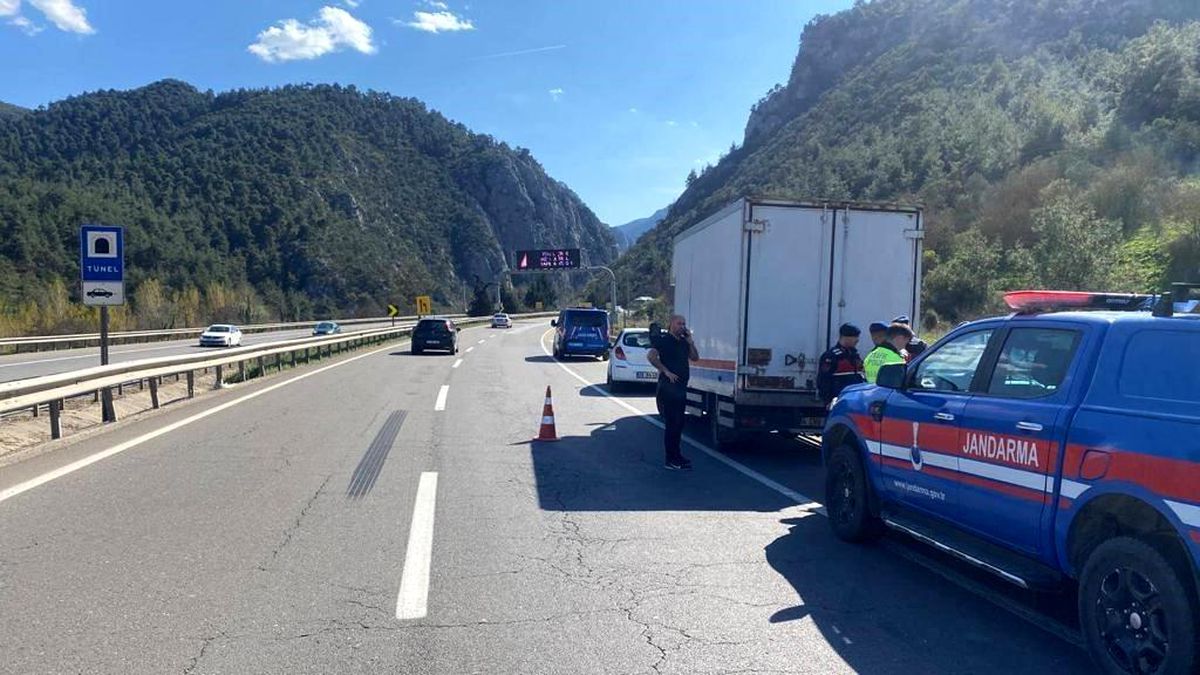 Bilecik'te iki araç çarpıştı: 1 yaralı