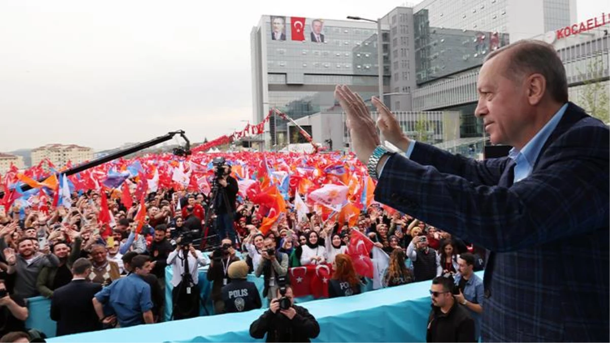 Cumhurbaşkanı Recep Tayyip Erdoğan, Kılıçdaroğlu\'na tepki gösterdi: Yapacağı tek iş, mavi boncuk dağıttığı herkese bakanlık vermek