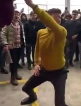 Dans videosuyla gündeme gelen Memleket Partili Cem Saygı'dan yeni iddia: 20 bin lira para teklif ettiler