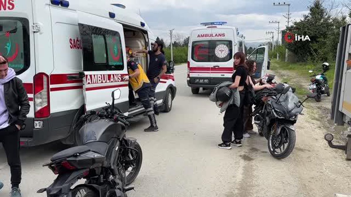Düzce'de 2 motosiklet kafa kafaya çarpıştı: 2 yaralı