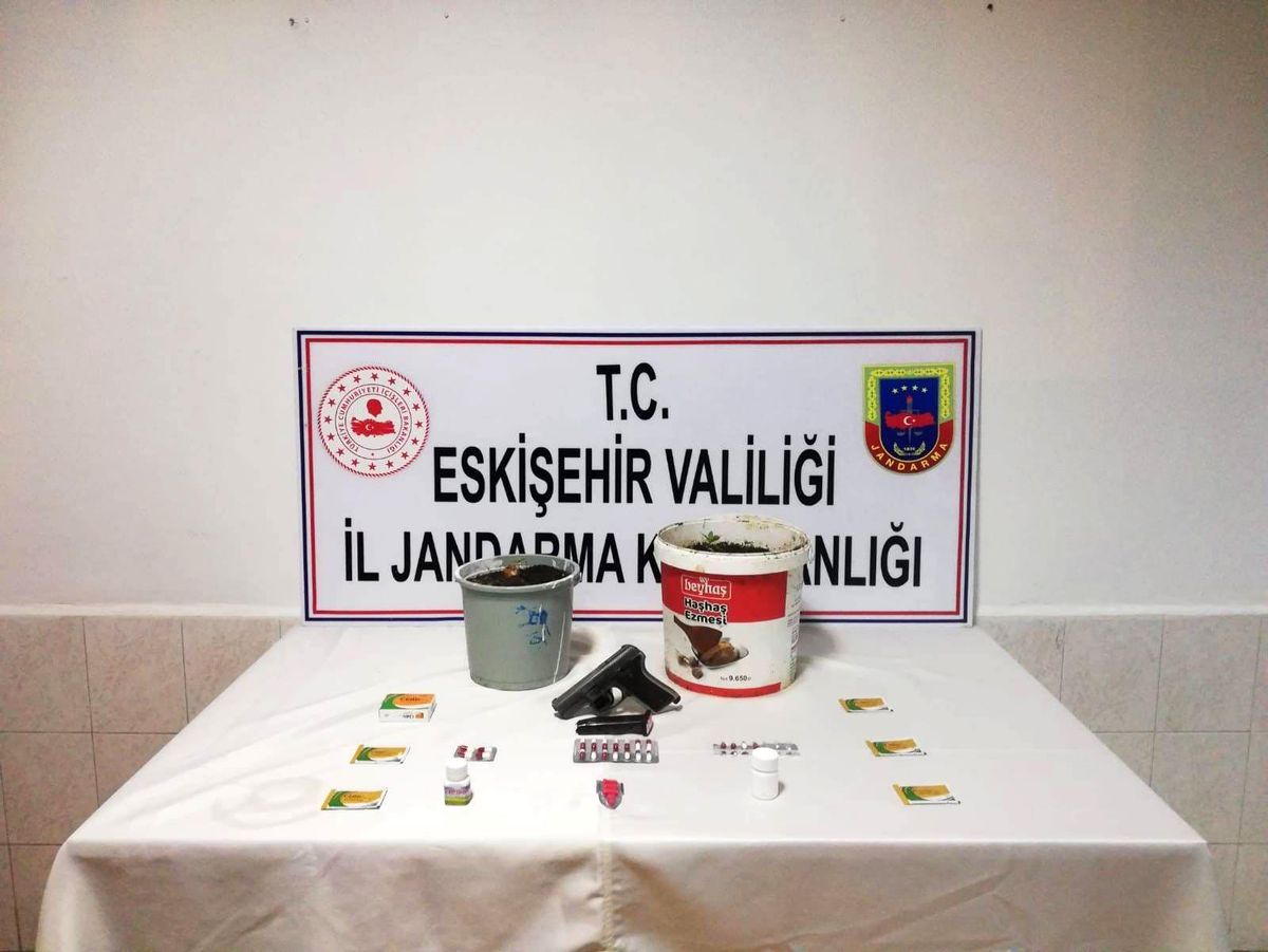 Eskişehir\'de uyuşturucu operasyonunda 2 şüpheli yakalandı