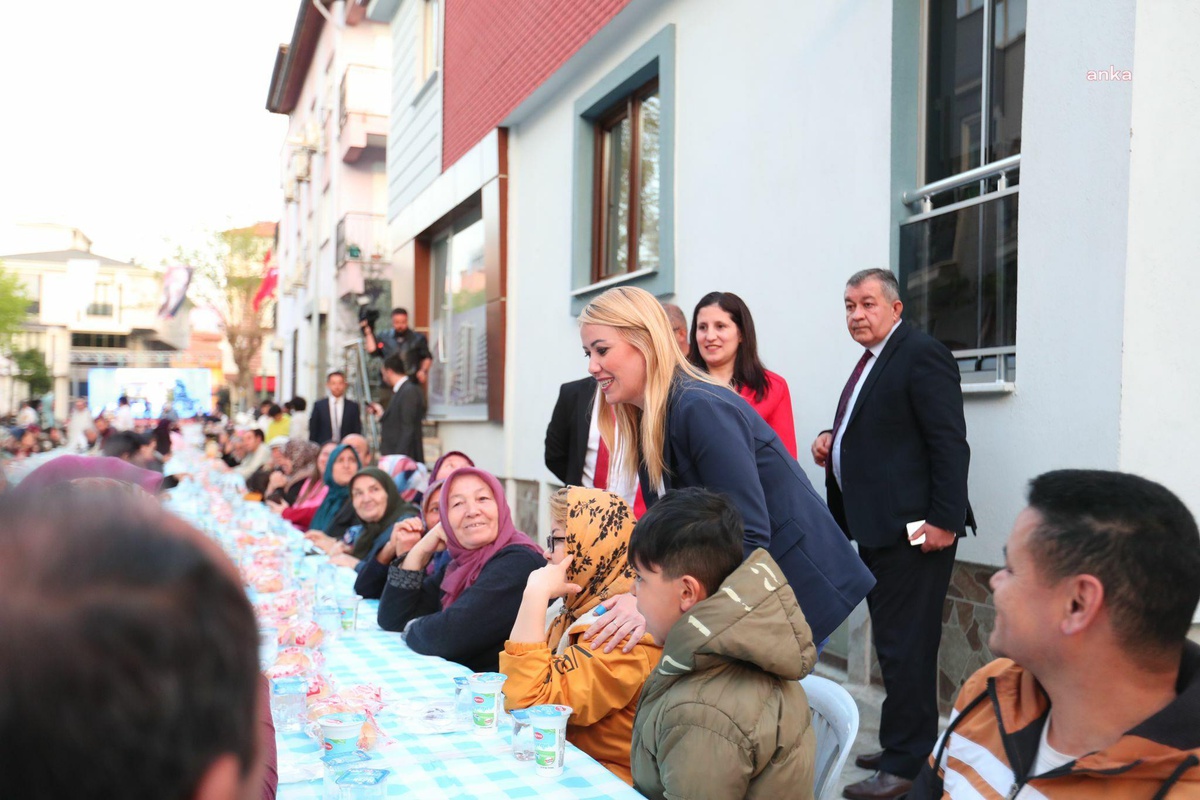 Merkezefendi\'de Binlerce Kişi Orucunu Akkonak Mahallesi\'nde Açtı