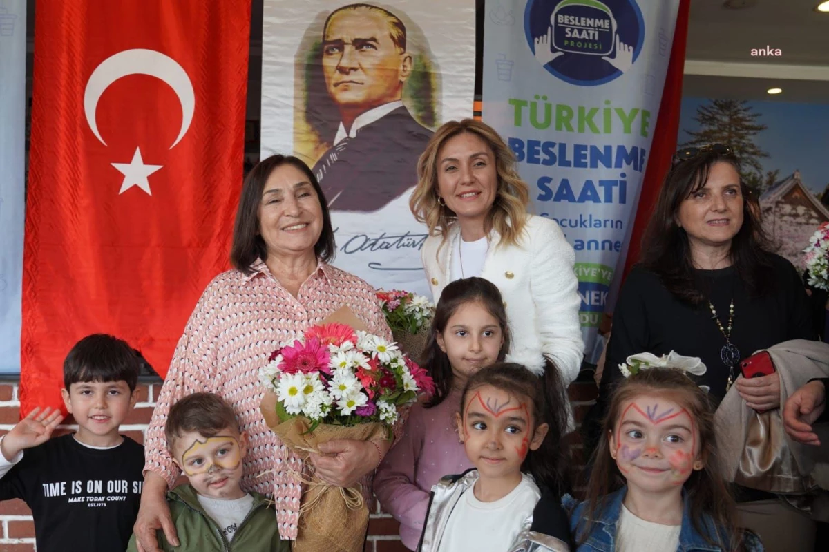 Selvi Kılıçdaroğlu: "Bu Güzel Geleceği Hep Birlikte İnşa Edeceğiz, Hiç Şüphem Yok"