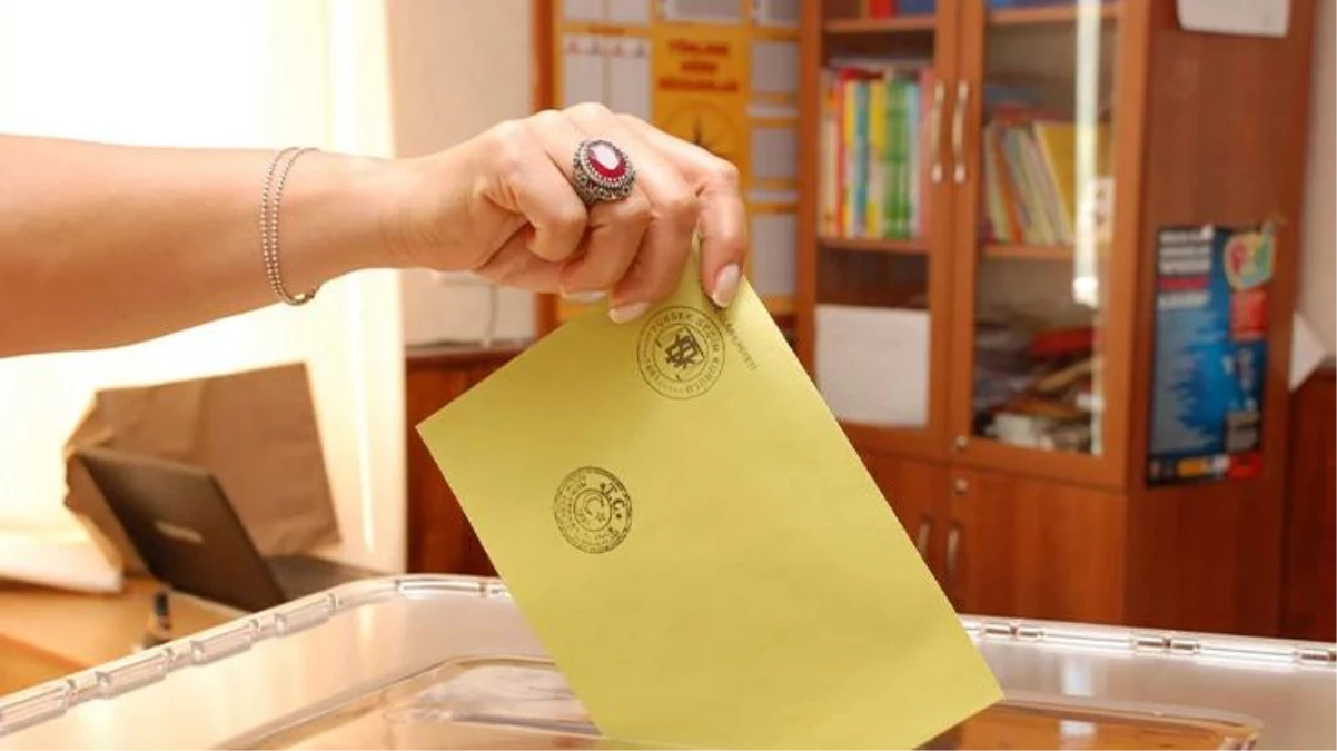 Yüksek Seçim Kurulu, 2023 Genel Seçimleri için geçici aday listesini açıkladı! 24 siyasi parti ve 152 bağımsız isim yarışacak