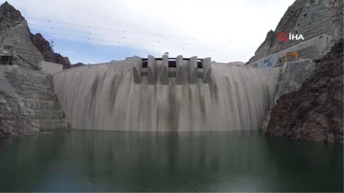 Yusufeli Barajı\'nda su yüksekliği 106 metreyi aştı