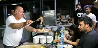 Adanalılar iftar sonrası yöresel lezzetlere talep gösteriyor