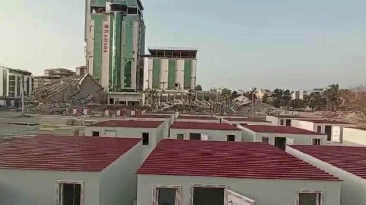 Ankara Ticaret Odası İskenderun\'daki Depremzedeler İçin Prefabrik Yaşam Alanı Kurdu