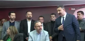Bakan Kasapoğlu Konak'tan seslendi: 'İzmir'in vakit kaybetme lüksü yok'