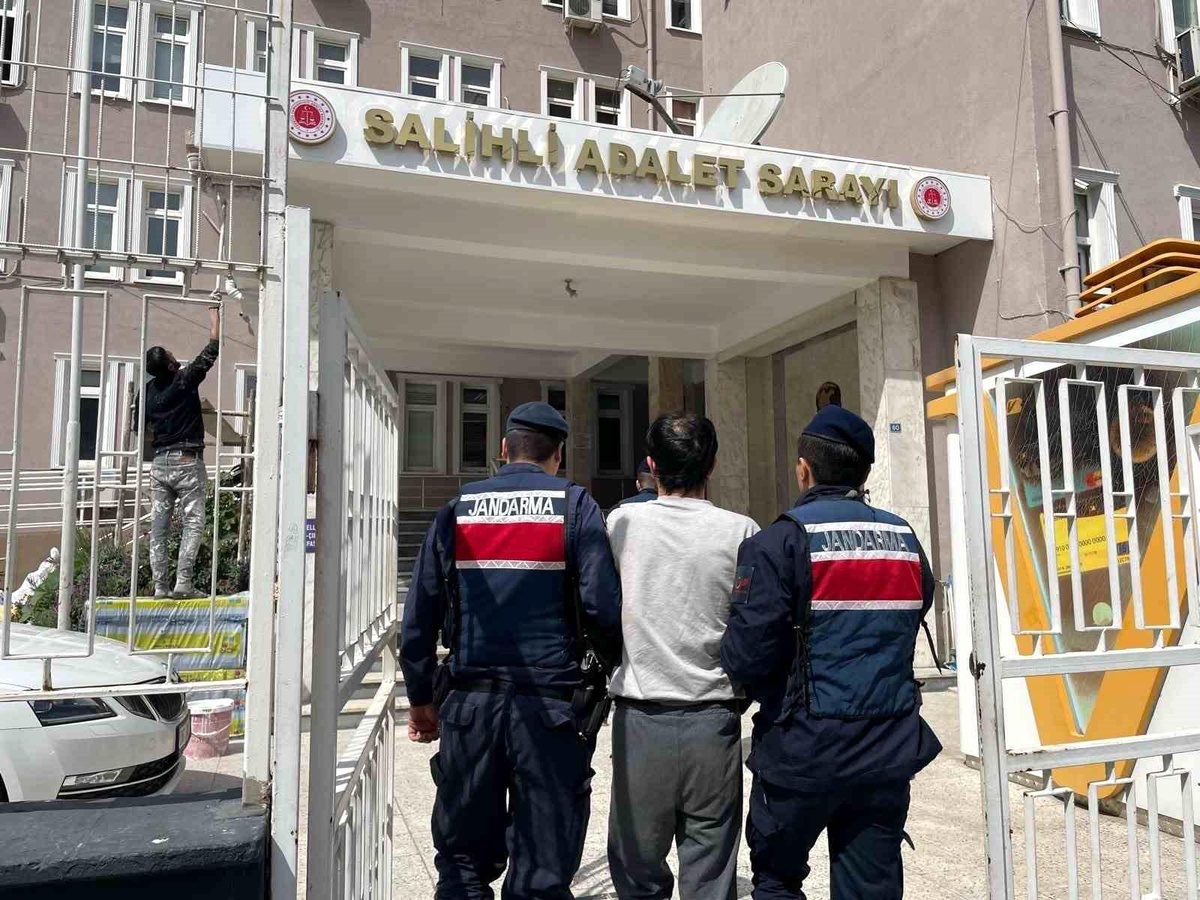 Bir yıldır aranıyordu, Salihli\'de yakalandı