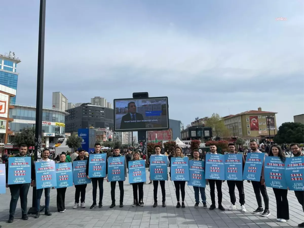 CHP Gençlik Kolları Genel Sekreteri Ozan Işık: "Bugünden İtibaren Tüm Türkiye\'de Canlı Billboard Olacağız. Emeklilerle Buluşup, Önümüzdeki İlk Kurban...