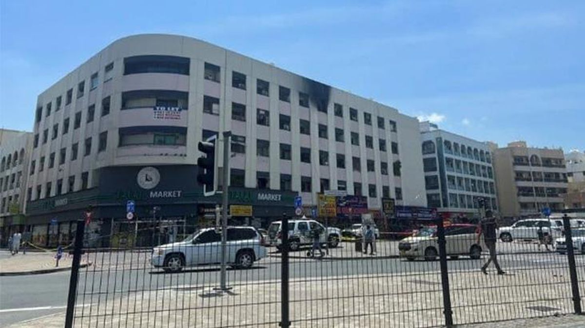 Dubai'de 5 katlı binada yangın: 16 ölü, 9 yaralı