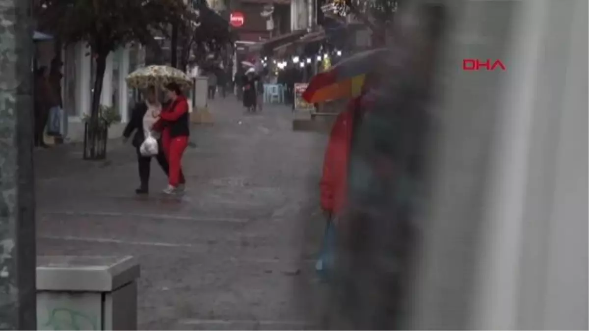 EDİRNE\'DE YAĞMUR VE DOLU ETKİLİ OLDU