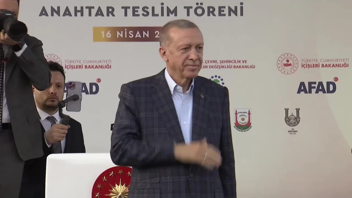 Erdoğan: Hayat Pahalılığı Başta Olmak Üzere Ekonomik Sıkıntıları Yine Biz Çözeceğiz. Biz Yaparız.