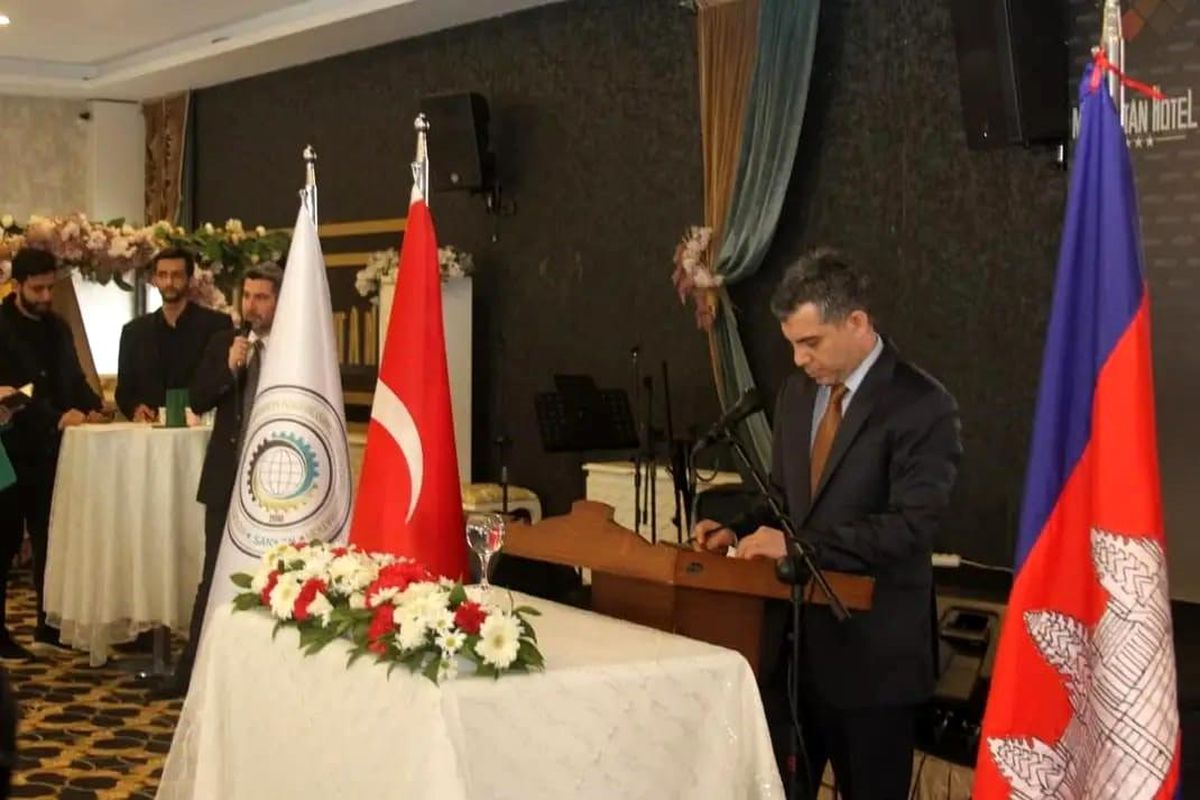 Ferudun Cevahiroğlu yeniden SANKON Genel Başkanı seçildi