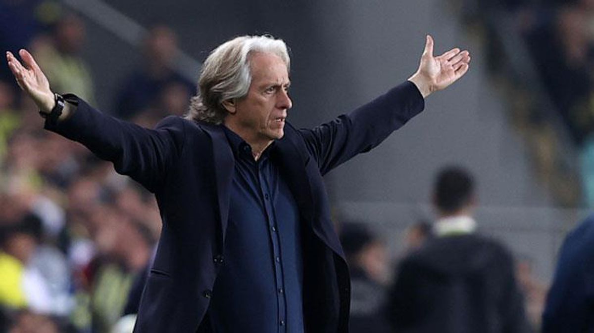 Jorge Jesus'tan çok konuşulacak çıkış: Galatasaray neden bizden önce oynuyor?