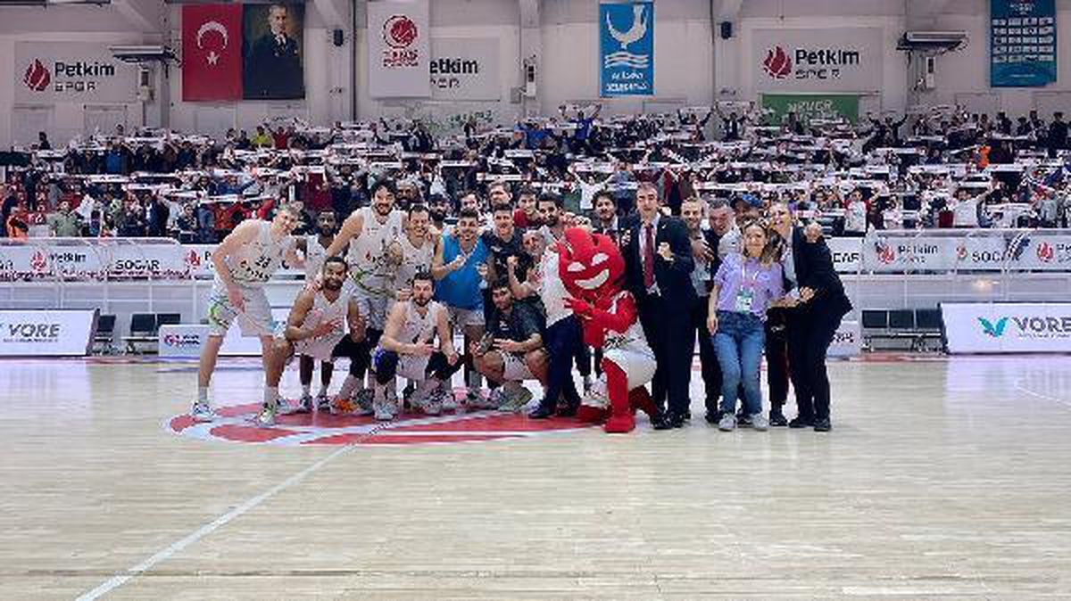 Petkimspor'dan hayati derbi zaferi