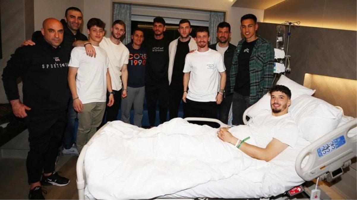 Ameliyat olmuştu! Fenerbahçeli futbolculardan Altay\'a sürpriz ziyaret
