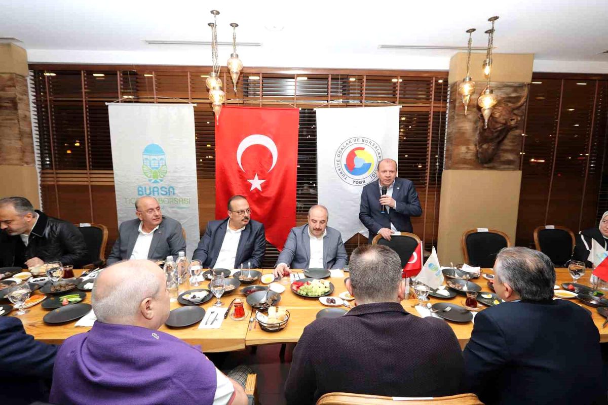 Bakan Varank, Bursa Ticaret Borsası'nın sahurunu katıldı