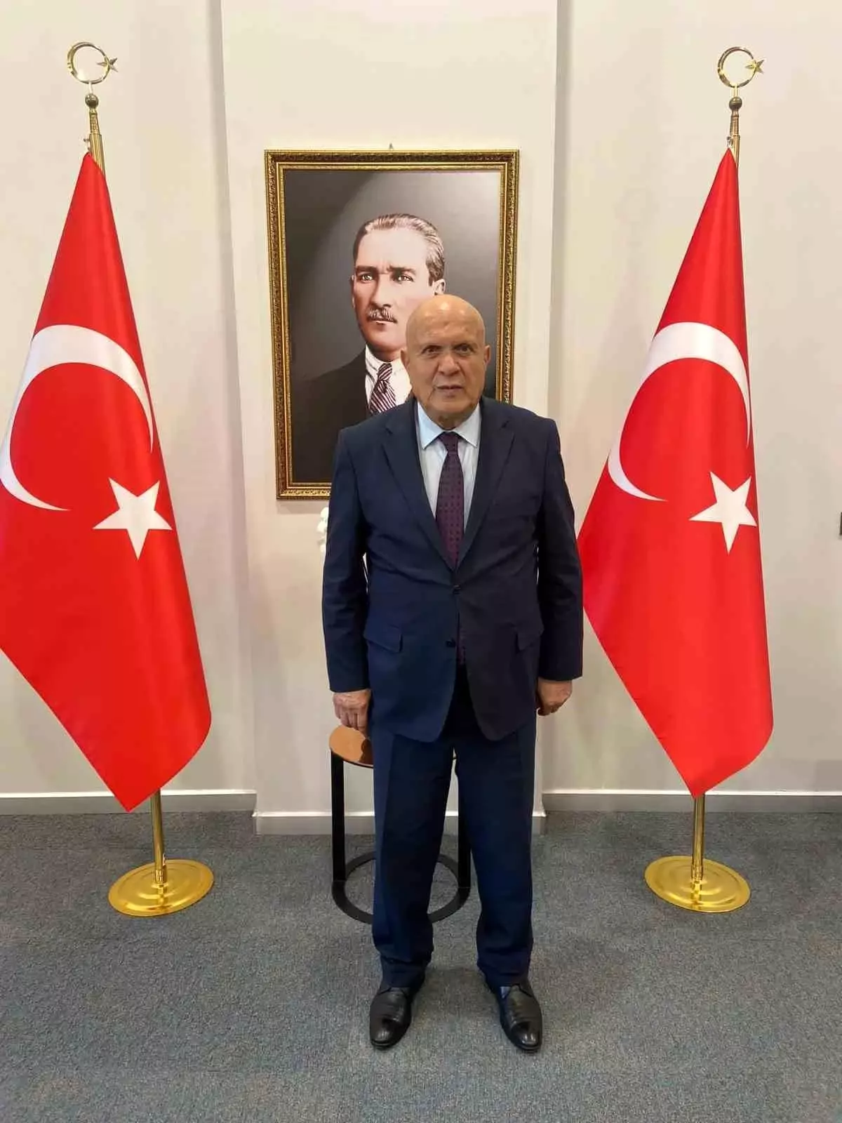 Başkan Pekmezci: "Kadir Gecesi ile nurlandıran ve bizleri bir kez daha bu mübarek zamana ulaştıran rabbimize şükrediyoruz"