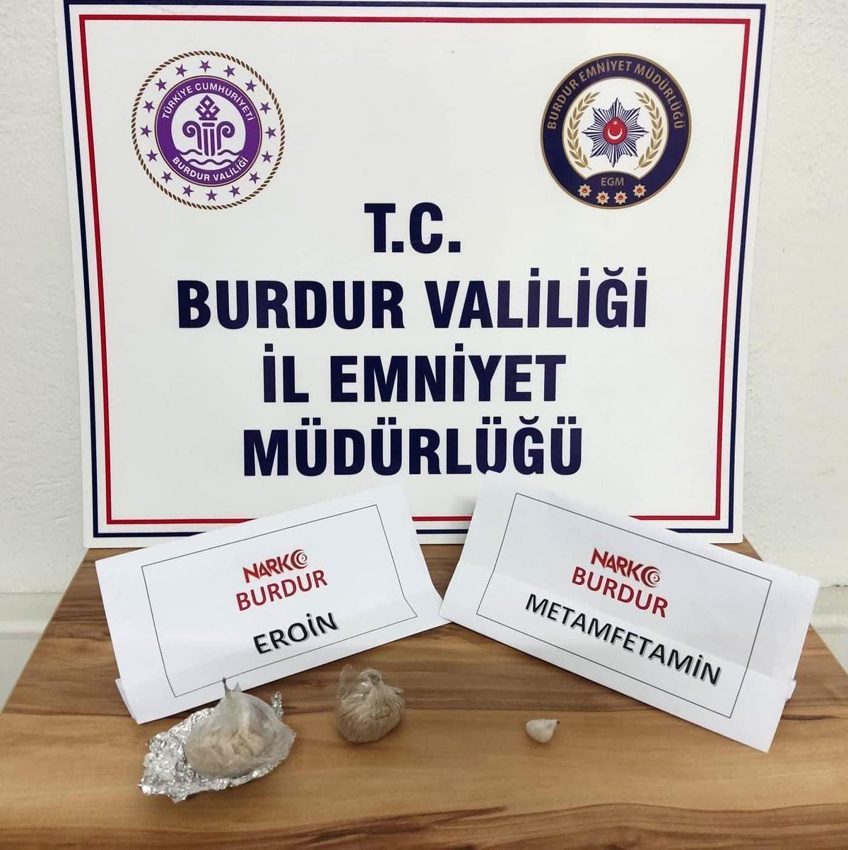 Burdur'da uyuşturucu operasyonunda 15 şahsa işlem yapıldı