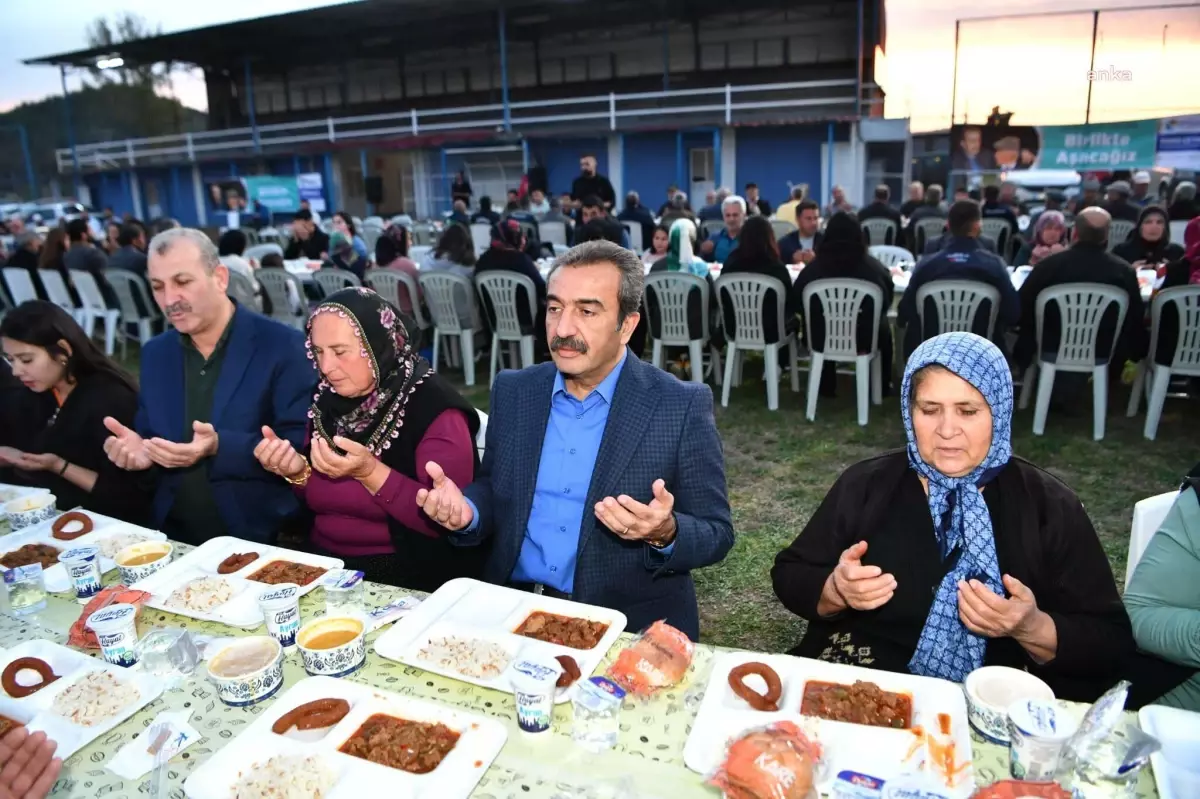 Çukurova Belediye Başkanı Çetin, Salbaşlılarla İftarda Bir Araya Geldi