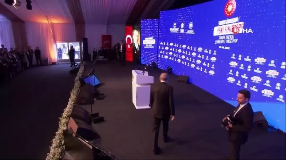 Cumhurbaşkanı Erdoğan: "Fikirtepe artık gecekondularla düşük standartlı binalarla anılan bir yer olmaktan tamamen çıkıyor.