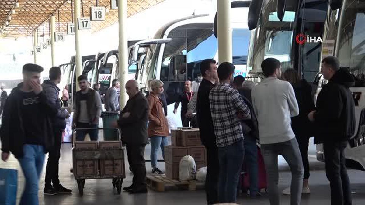 Deprem, bayram öncesi şehirlerarası seyahati de etkiledi