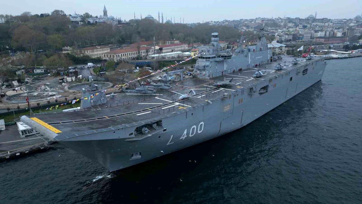 Dünyanın ilk SİHA gemisi TCG Anadolu halkın ziyaretine açılıyor