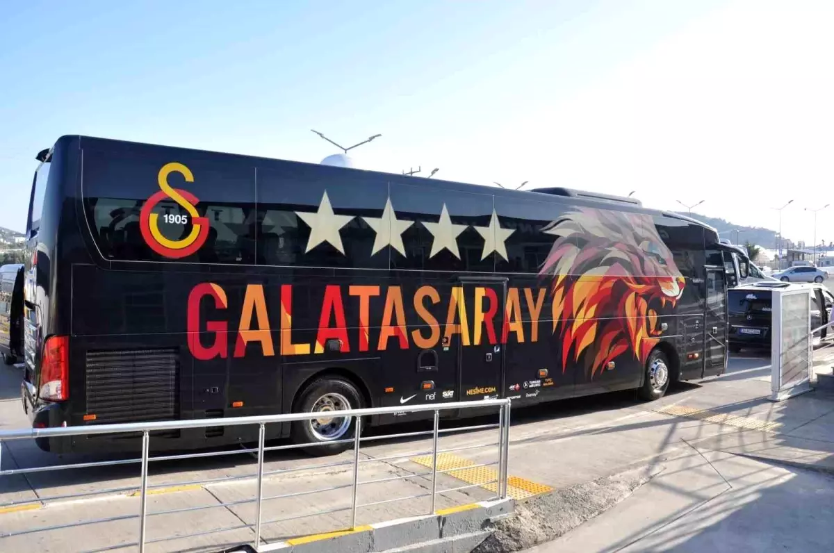 Galatasaray kafilesi Alanyaspor maçı için Gazipaşa\'da