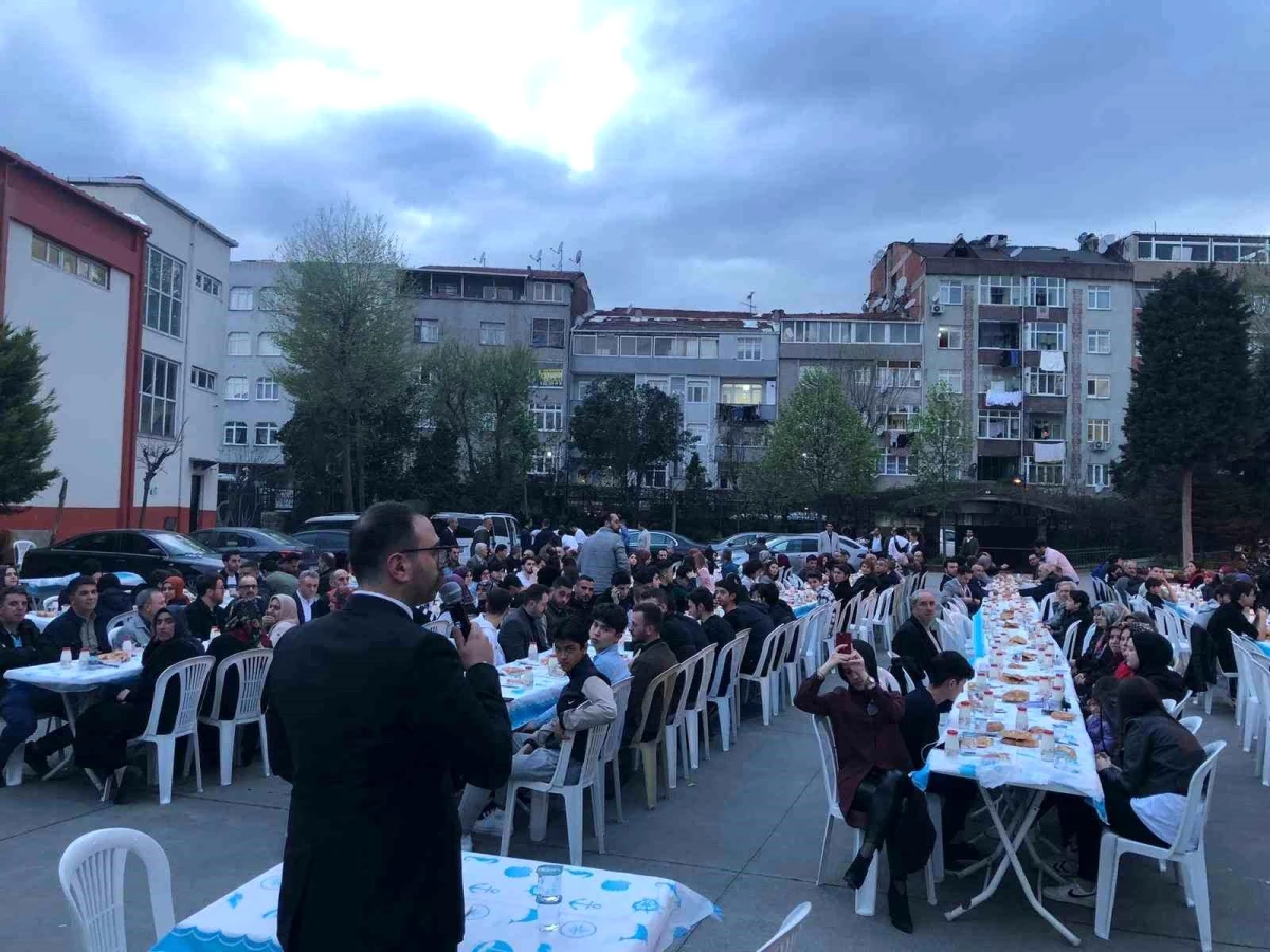 İstanbul\'daki Balıkesirliler iftarda buluştu