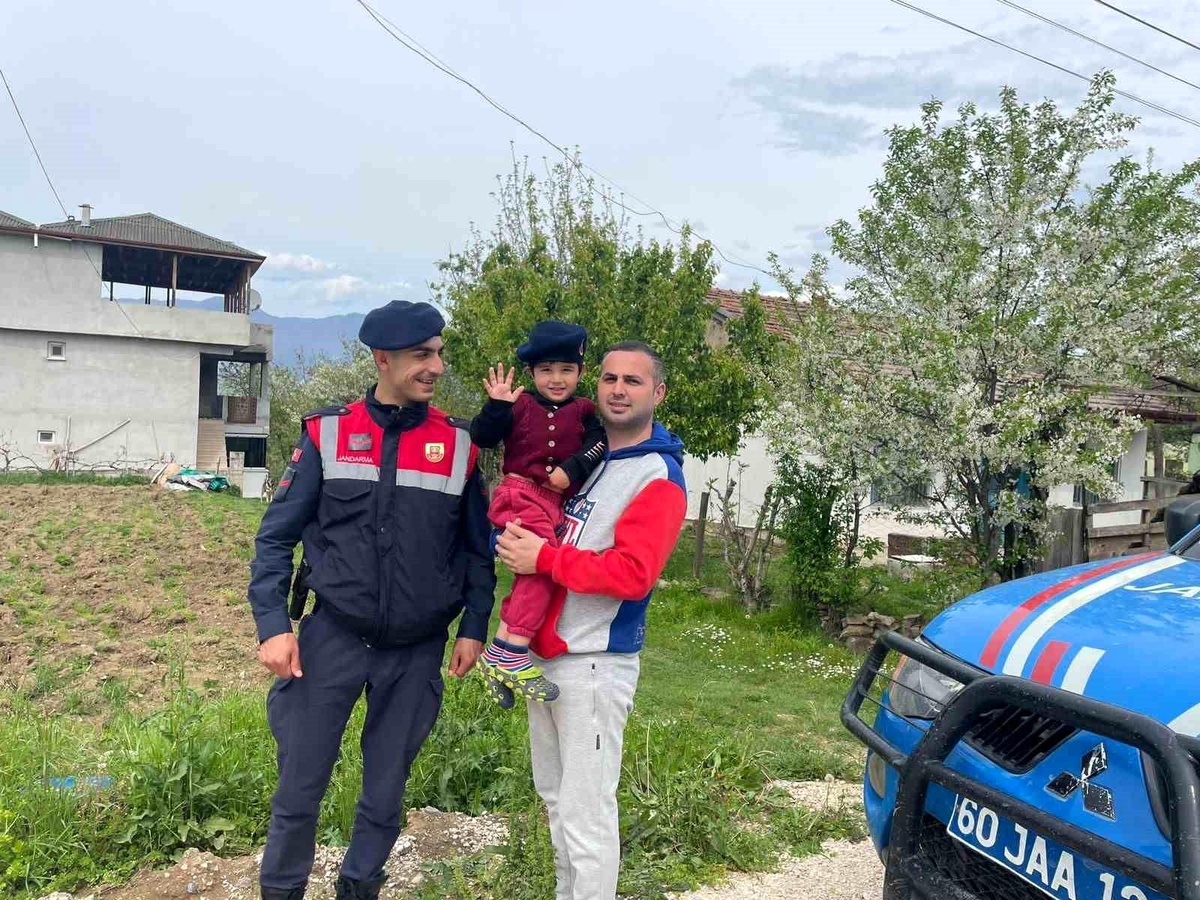 Kaybolan çocuk için köy halkı seferber oldu