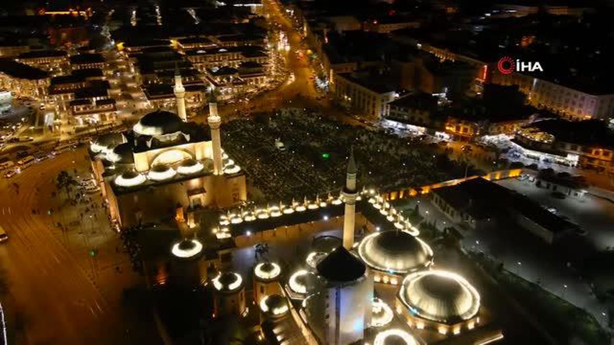 Konya\'da Kadir Gecesi coşkusu