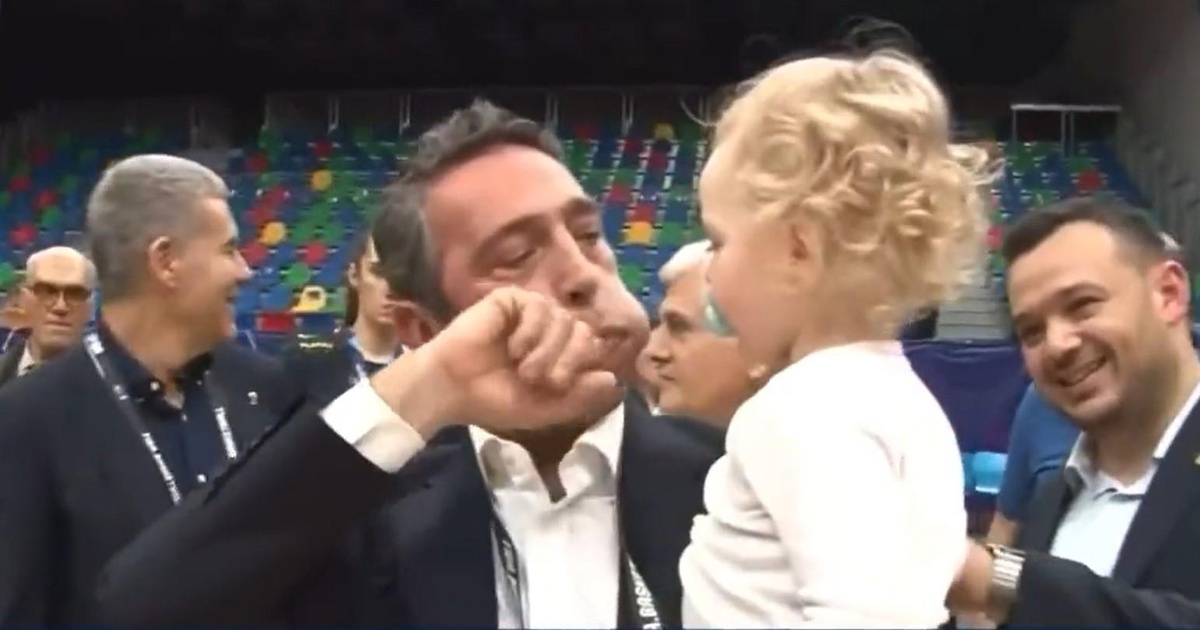 Fenerbahçe\'nin tarihi şampiyonluğu sonrası Ali Koç\'un çocuğu güldürmek adına yaptıkları sosyal medyada büyük ilgi gördü