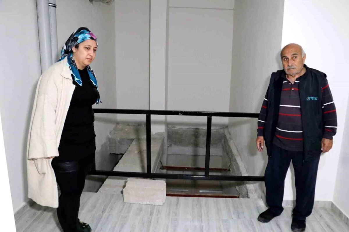 Tedavi için geldiği Adana\'da asma kattan düşen kadın hayatını kaybetti
